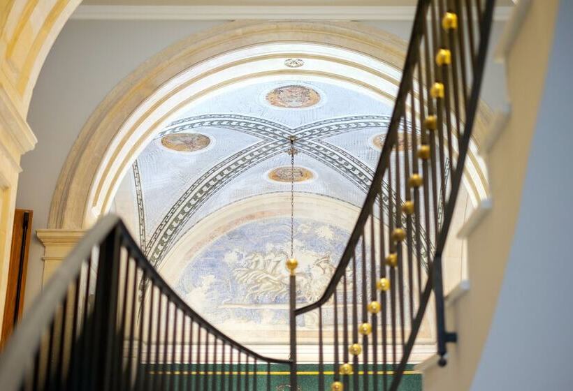 Grand Hotel Des Etrangers