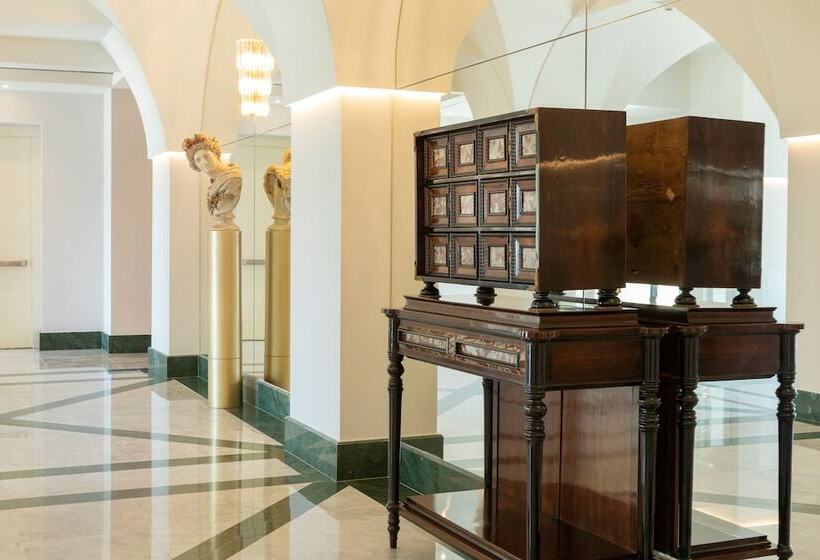 Grand Hotel Des Etrangers