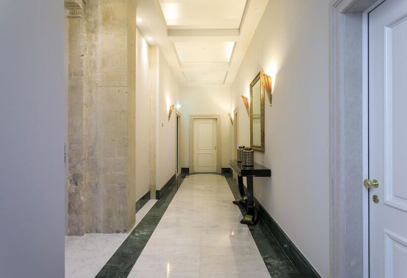 Grand Hotel Des Etrangers