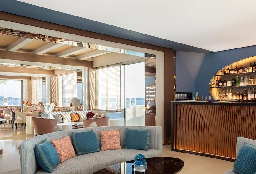 Grand Hotel Des Etrangers