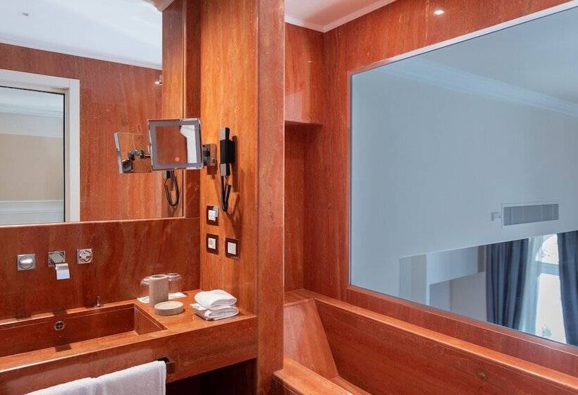 Grand Hotel Des Etrangers