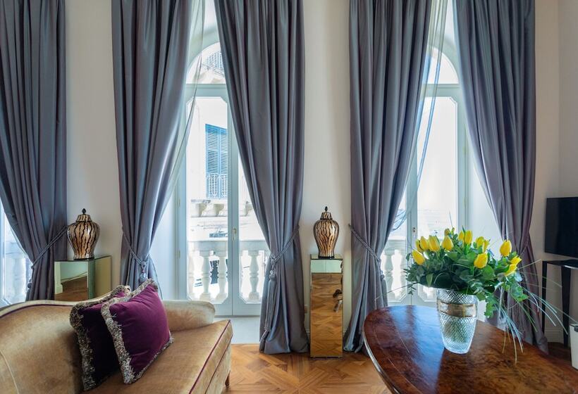 Grand Hotel Des Etrangers