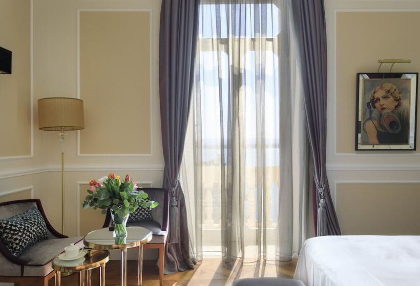 Grand Hotel Des Etrangers