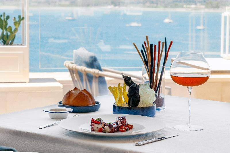 Grand Hotel Des Etrangers