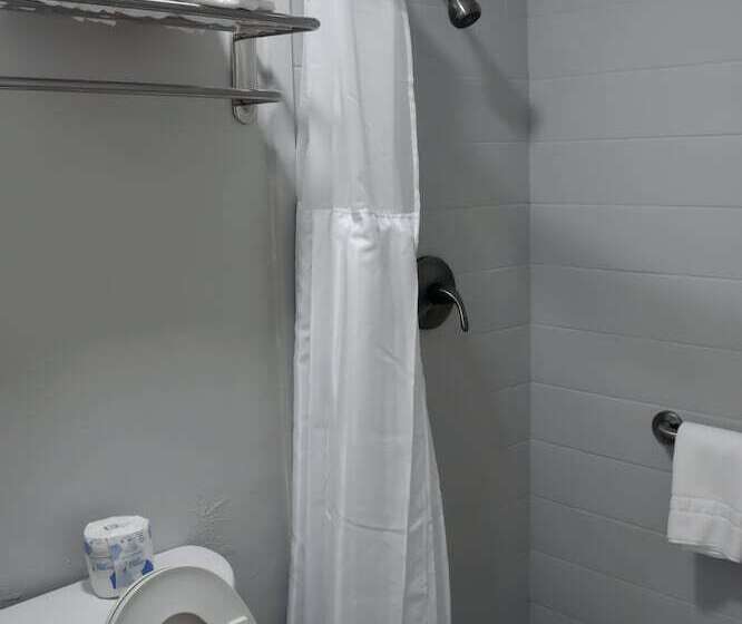 酒店 Destin Inn & Suites