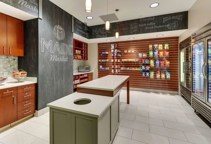 هتل Doubletree By Hilton St. Louis Forest Park