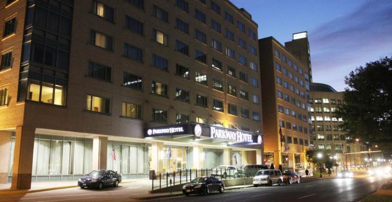 ホテル Doubletree By Hilton St. Louis Forest Park