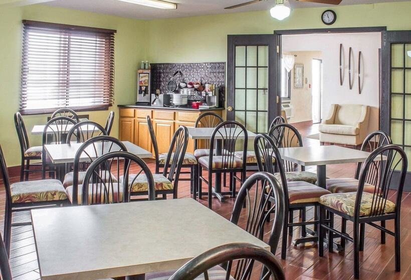 فندق Econo Lodge