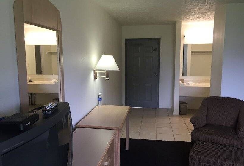 هتل Economy Inn   Lafayette