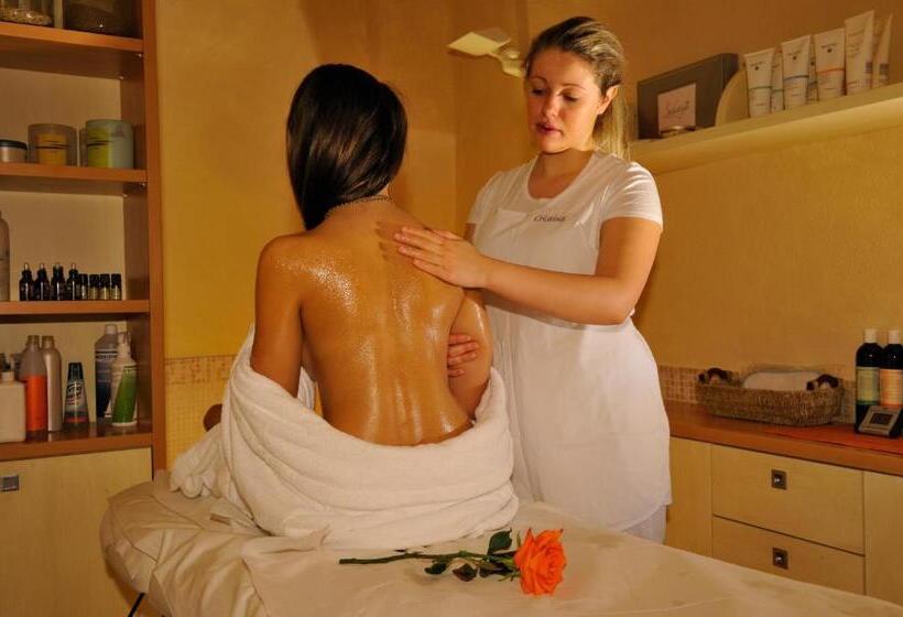 בית מלון כפרי Eden