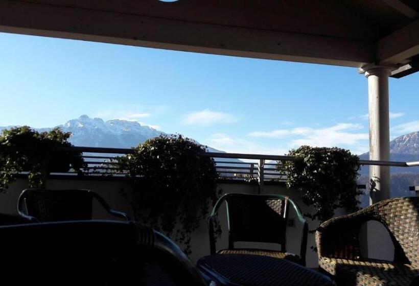 בית מלון כפרי Eden