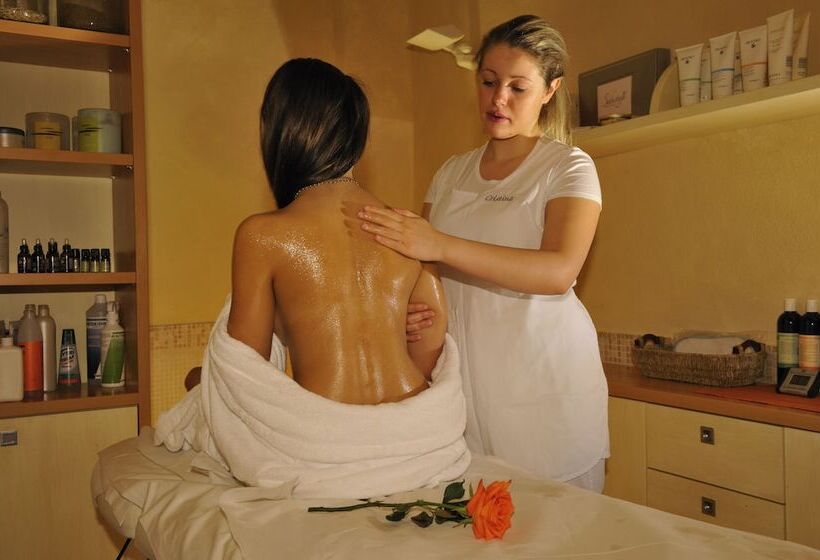 בית מלון כפרי Eden