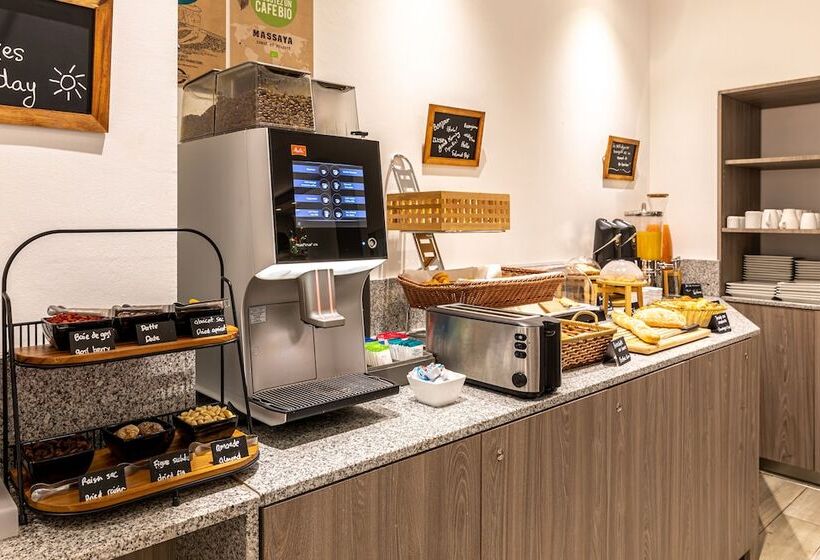 בית מלון כפרי Fraser Suites Paris La Défense