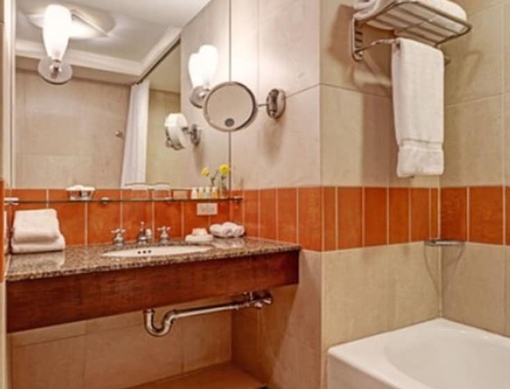 Giraffe By Library Hotel Collection