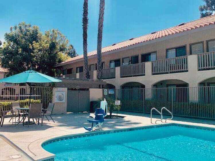 ホテル Good Nite Inn Camarillo