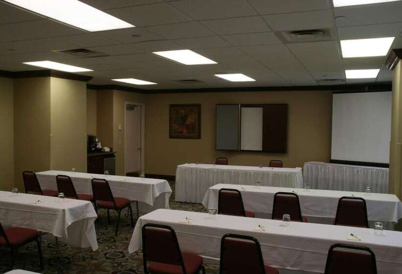 Grand Plaza Hotel Branson