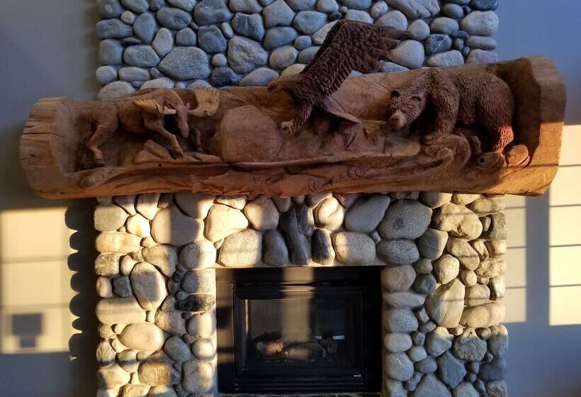 فندق Grand View Inn & Suites