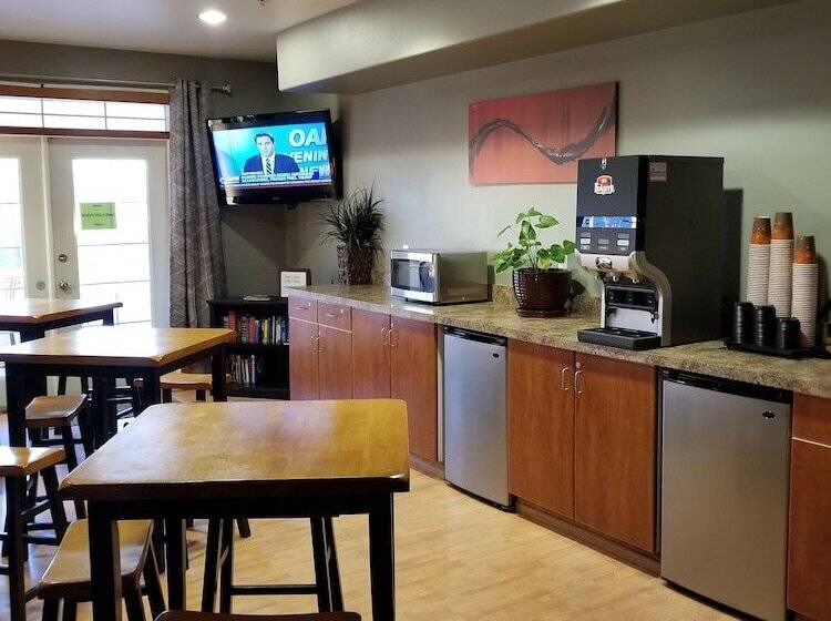 فندق Grand View Inn & Suites