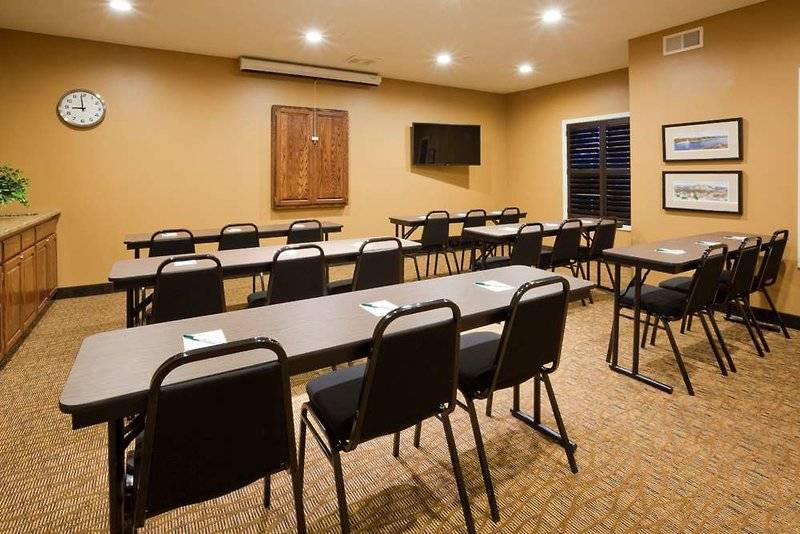 Grandstay Hotel & Suites La Crosse