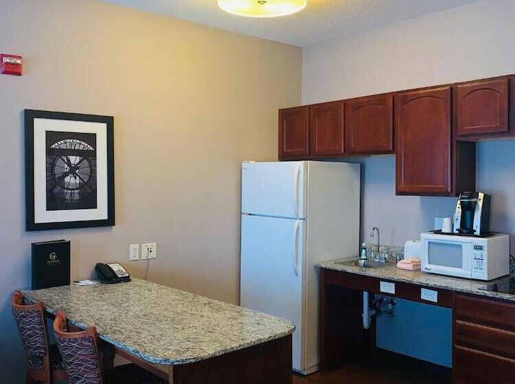 فندق Grandstay Residential Suites