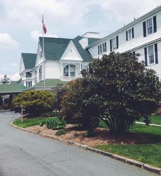 فندق Green Park Inn