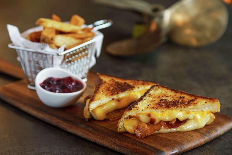 هتل Hilton Garden Inn Annapolis Downtown