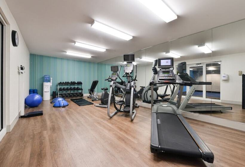 בית מלון כפרי Holiday Inn Express Mystic, An Ihg