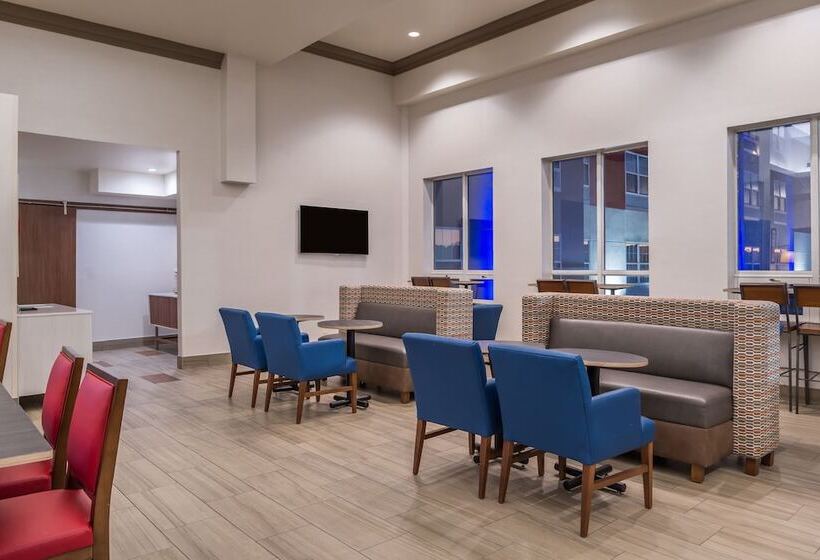 בית מלון כפרי Holiday Inn Express Mystic, An Ihg