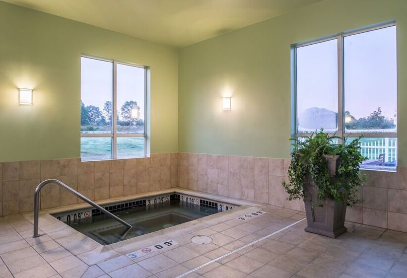 בית מלון כפרי Holiday Inn Express Mystic, An Ihg