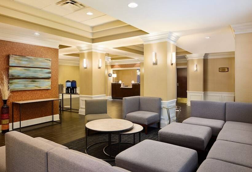 فندق Holiday Inn Express & Suites Alpharetta, An Ihg