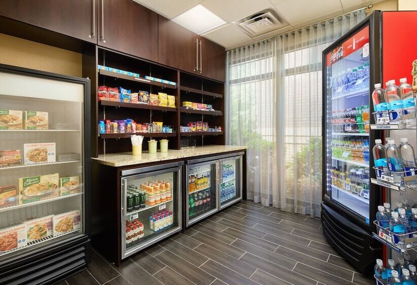 فندق Holiday Inn Express & Suites Alpharetta, An Ihg