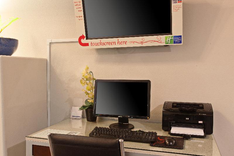 فندق Holiday Inn Express Temecula, An Ihg