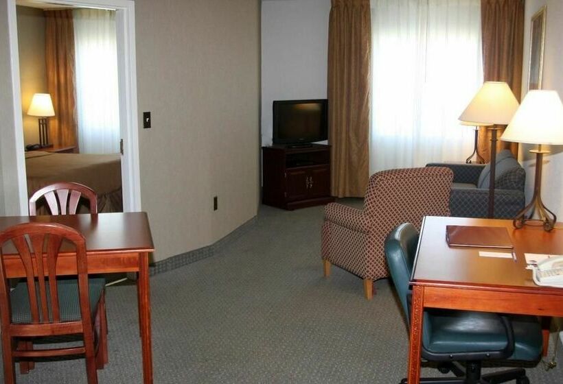 فندق Host Inn All Suites