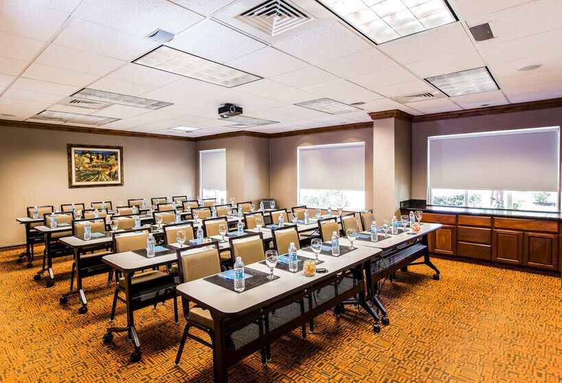 هتل Hyatt House Santa Clara