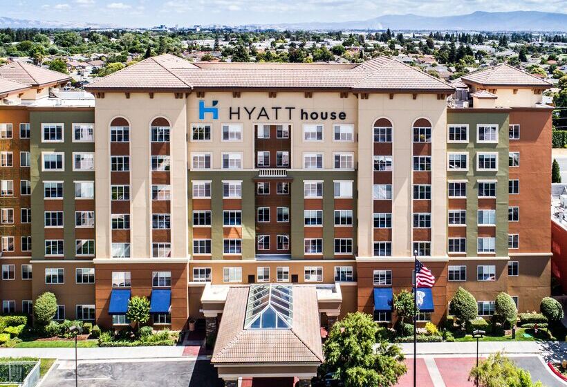 هتل Hyatt House Santa Clara