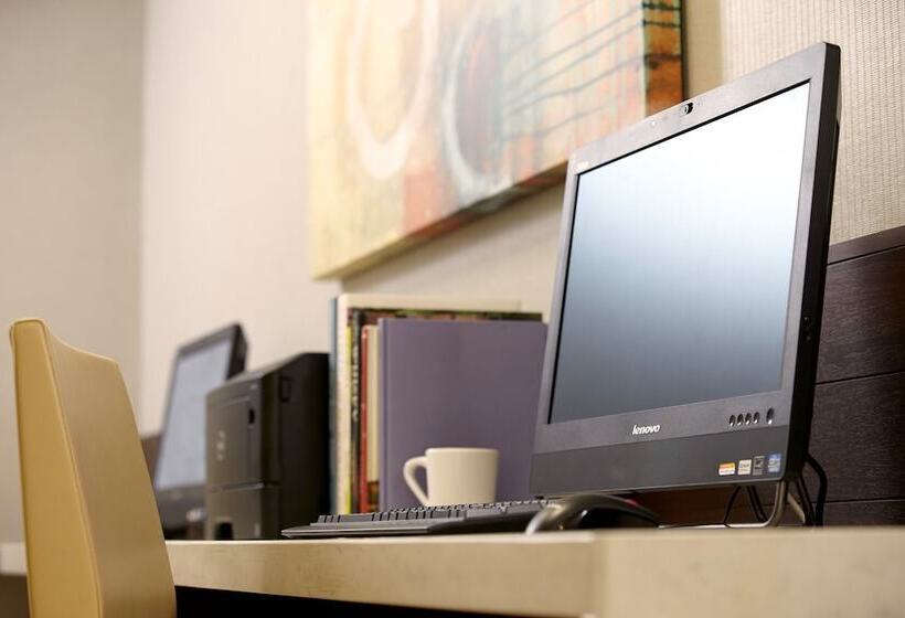 هتل Hyatt House Santa Clara