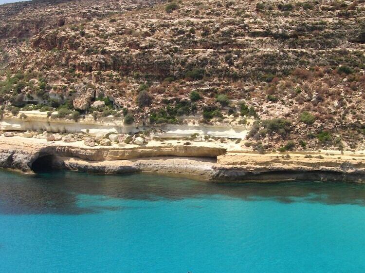 호텔 I Dammusi Di Borgo Cala Creta