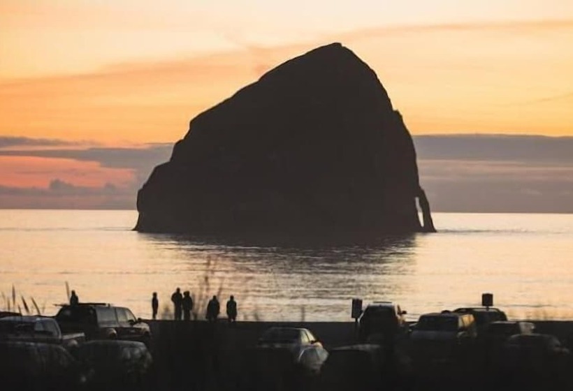 호텔 Inn At Cape Kiwanda