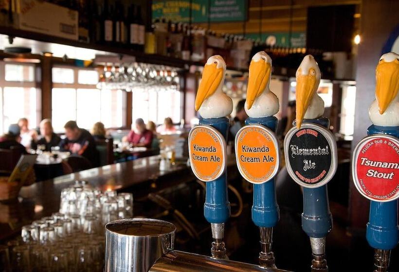 호텔 Inn At Cape Kiwanda