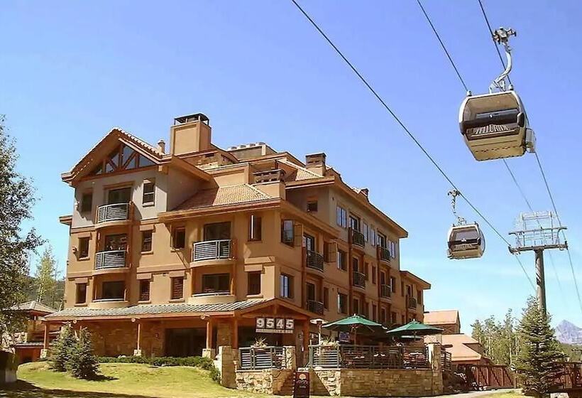 فندق Inn At Lost Creek