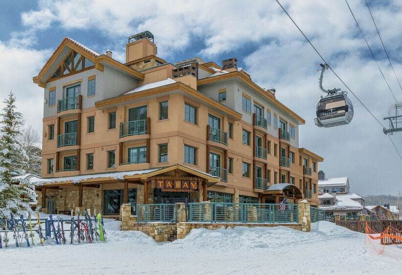 فندق Inn At Lost Creek