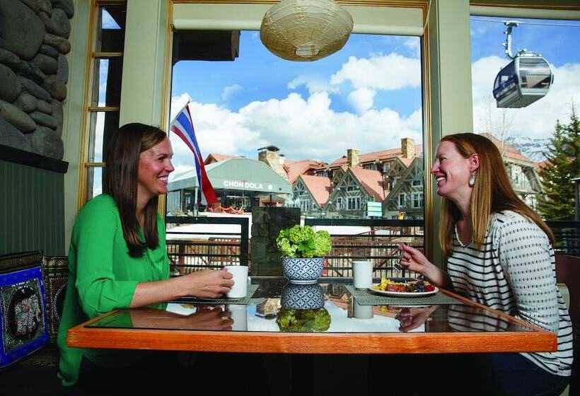 فندق Inn At Lost Creek