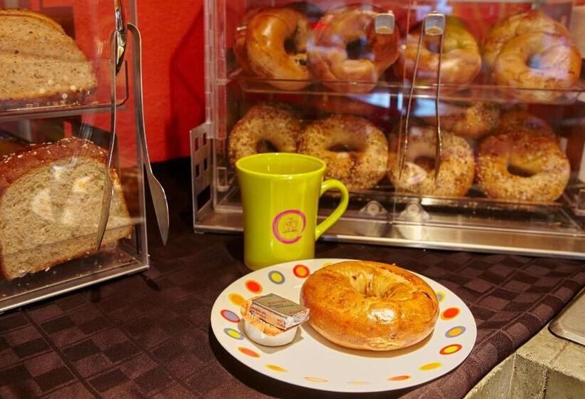 בית מלון כפרי Inn At Northrup Station