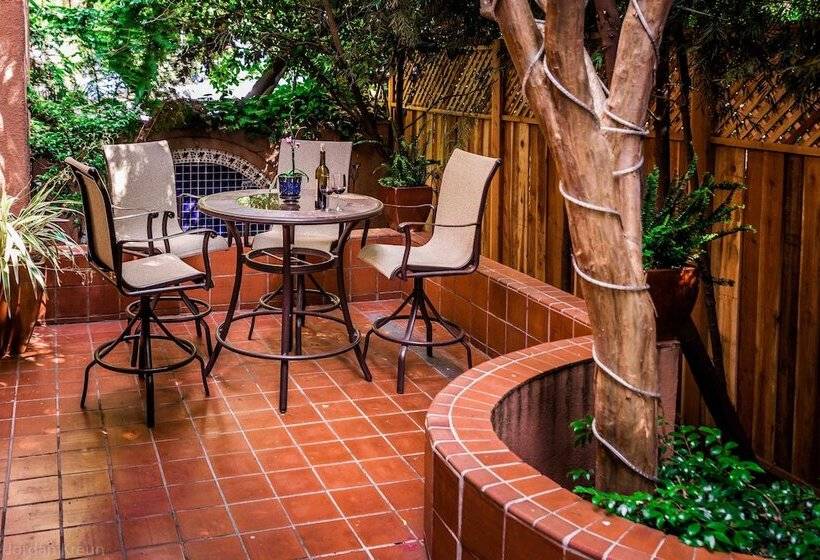 فندق Inn At Parkside