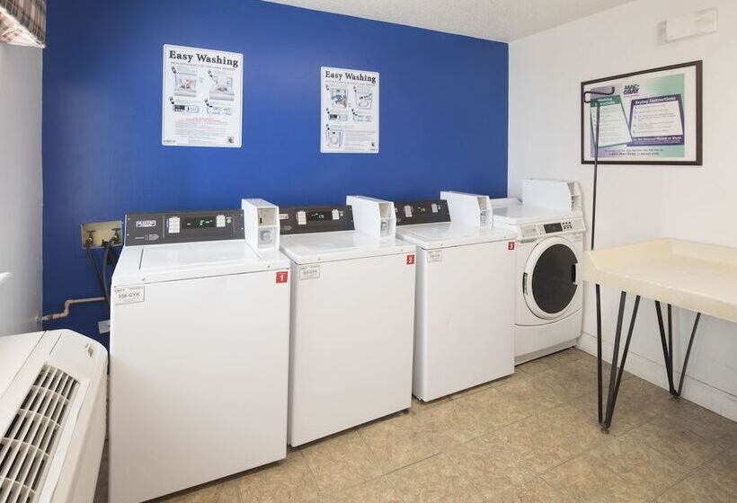 בית מלון כפרי Intown Suites Extended Stay Atlanta Ga   Ksu Kennesaw