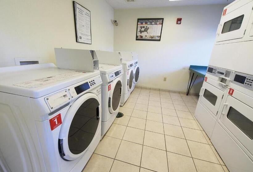 ホテル Intown Suites Extended Stay Chesapeake Va I 64 Crossways Blvd