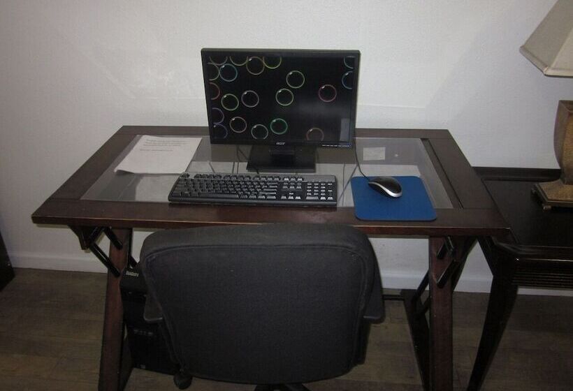 فندق Intown Suites Extended Stay Greenville Nc