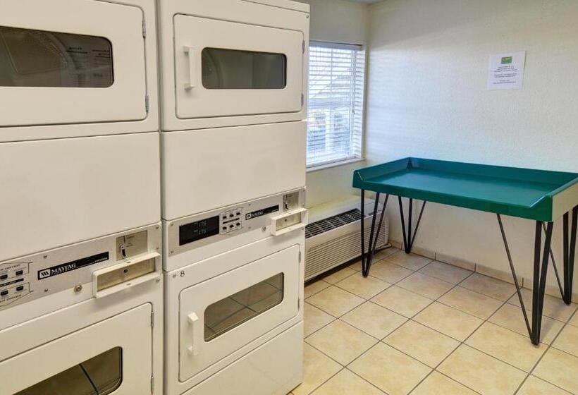 酒店 Intown Suites Extended Stay Houston Tx Hobby Airport