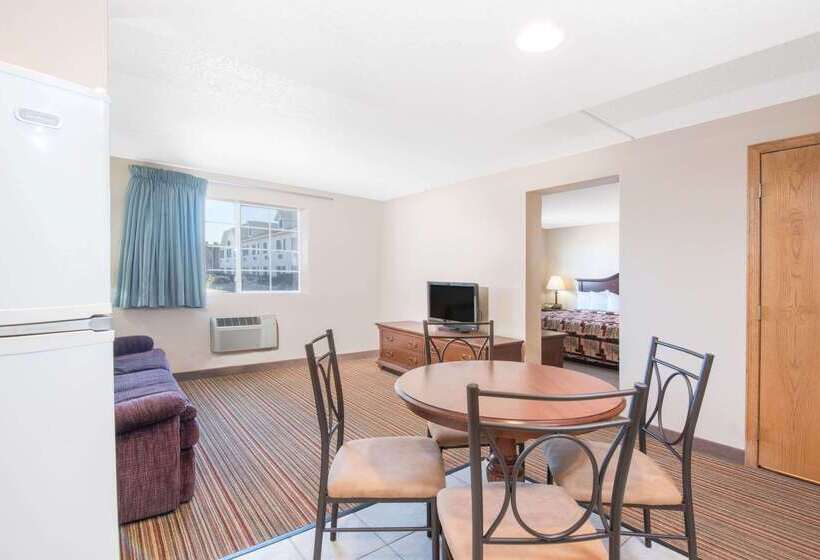 酒店 Knights Inn And Suites Grand Forks