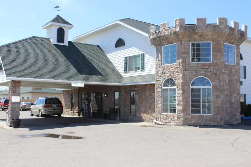 Отель Knights Inn And Suites Grand Forks